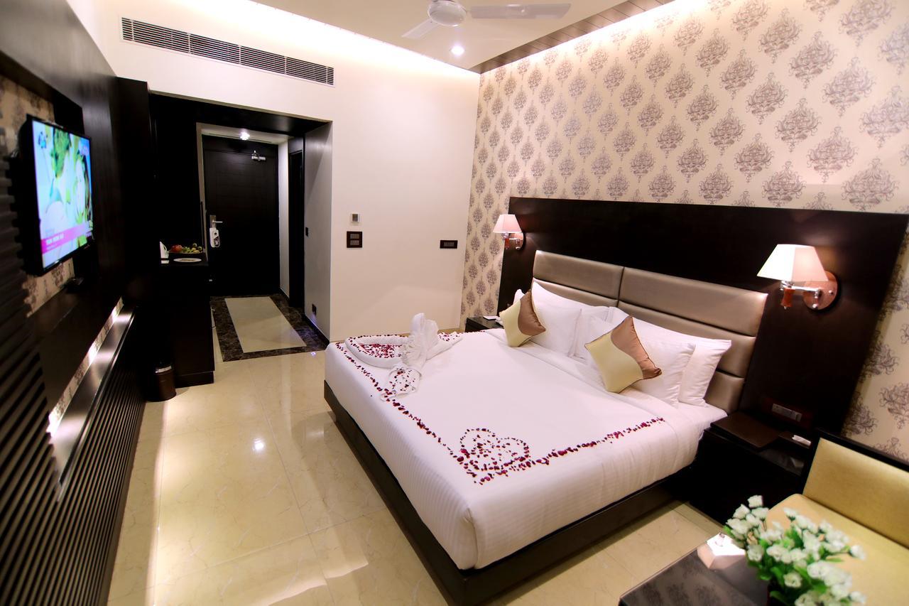 Hotel Grand Orchid Haridwār Extérieur photo