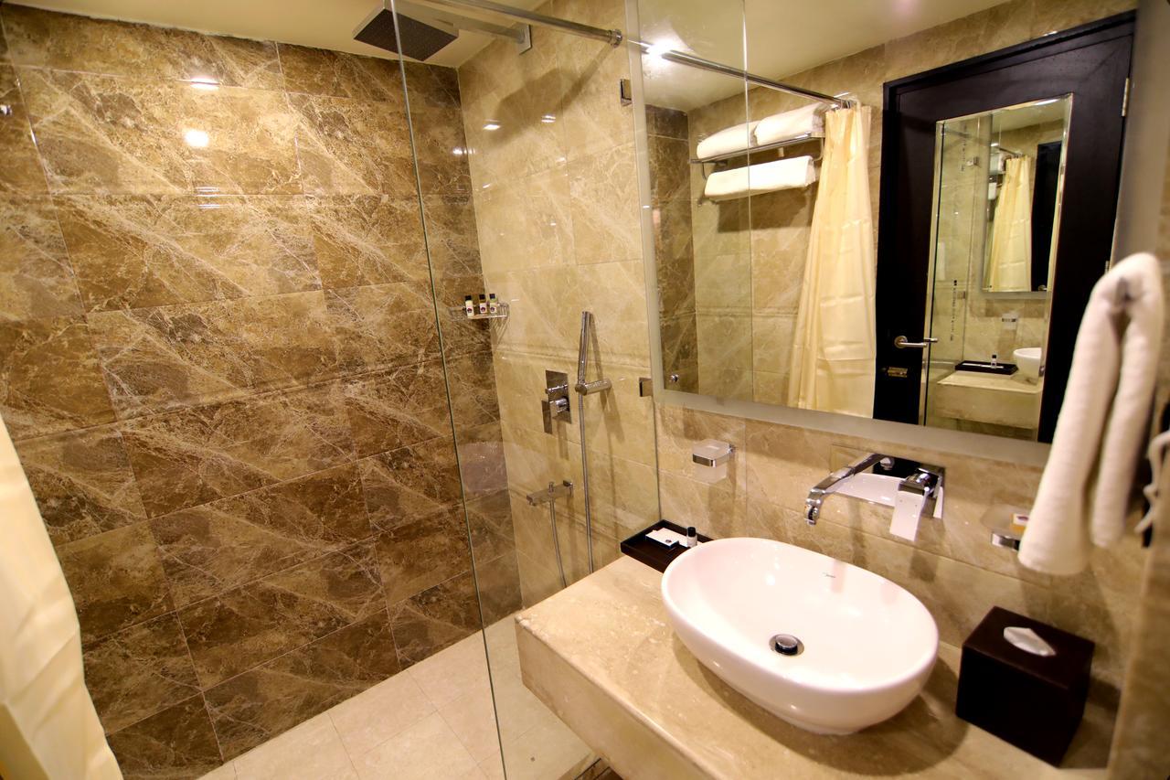 Hotel Grand Orchid Haridwār Extérieur photo